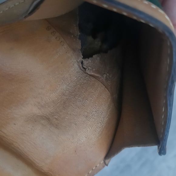 Gucci Case - Picture 11 of 13